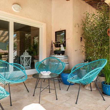 Chambre Et Table D'Hotes Villa Pomponette Nans-les-Pins Kültér fotó