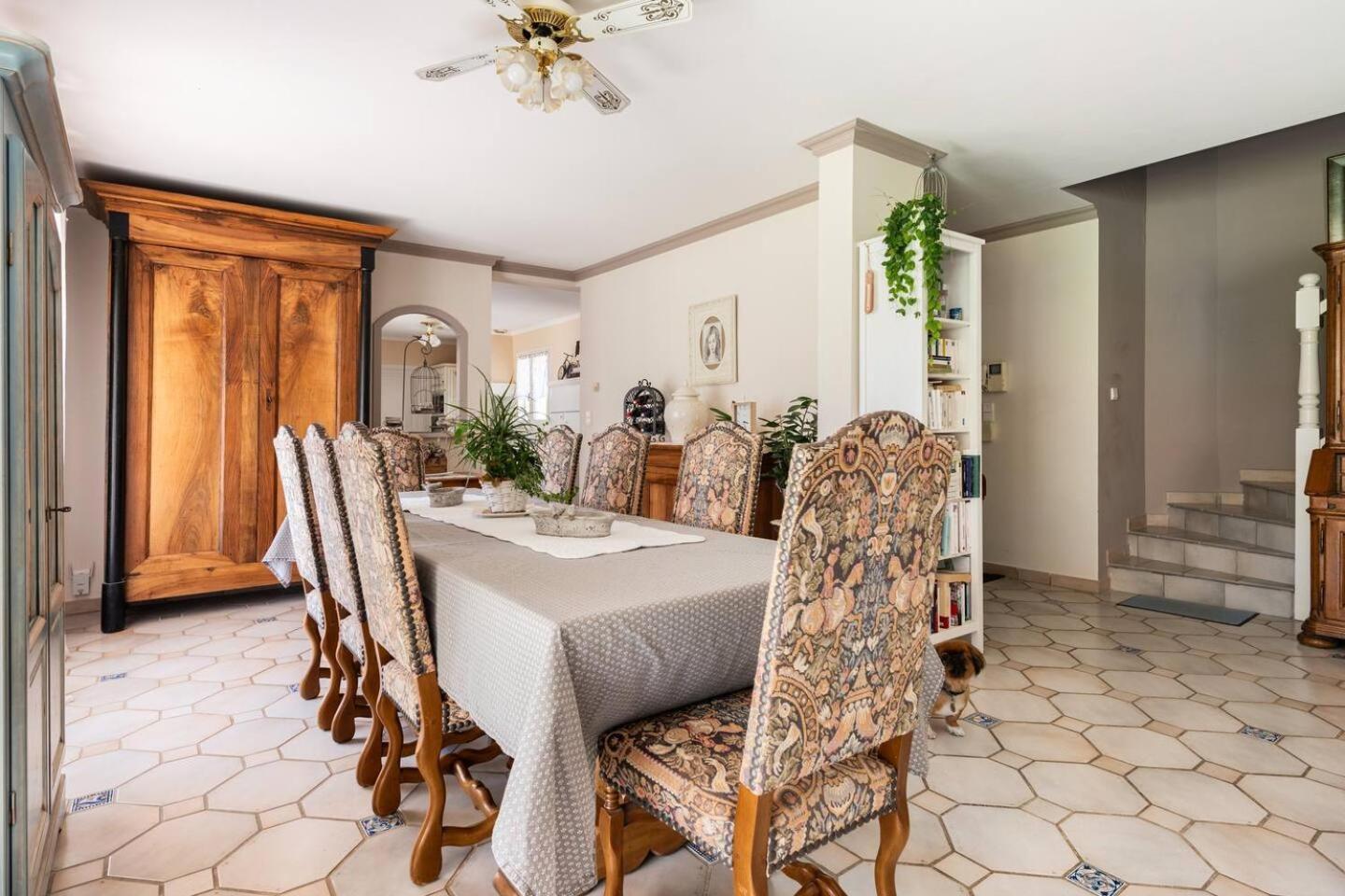 Chambre Et Table D'Hotes Villa Pomponette Nans-les-Pins Kültér fotó